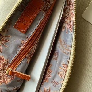 HOBO Wristlet.  Style:  Sable. 100% Genuine Leather.